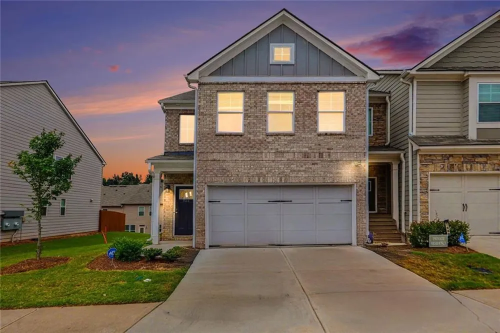 7666 Squire Court Fairburn, GA 30213