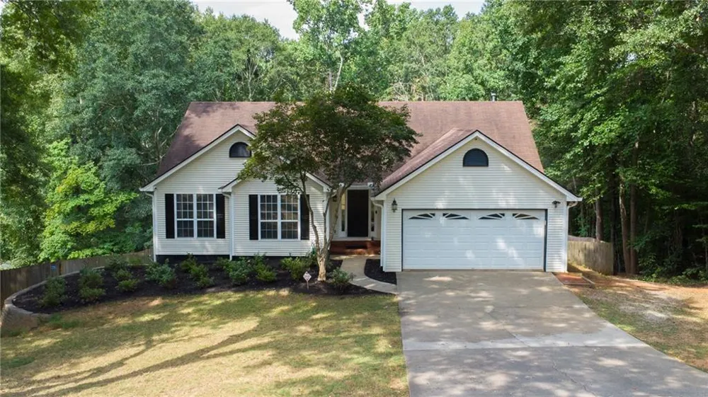 4267 Rivuere PT Gainesville, GA 30507