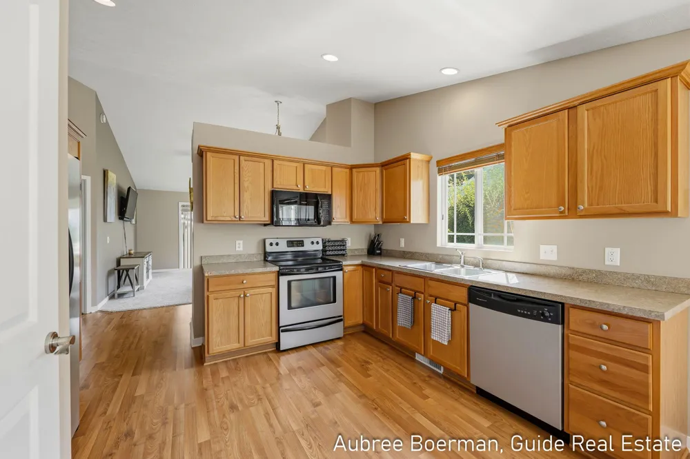 6440 Stoney Creek Court Hudsonville, MI 49426
