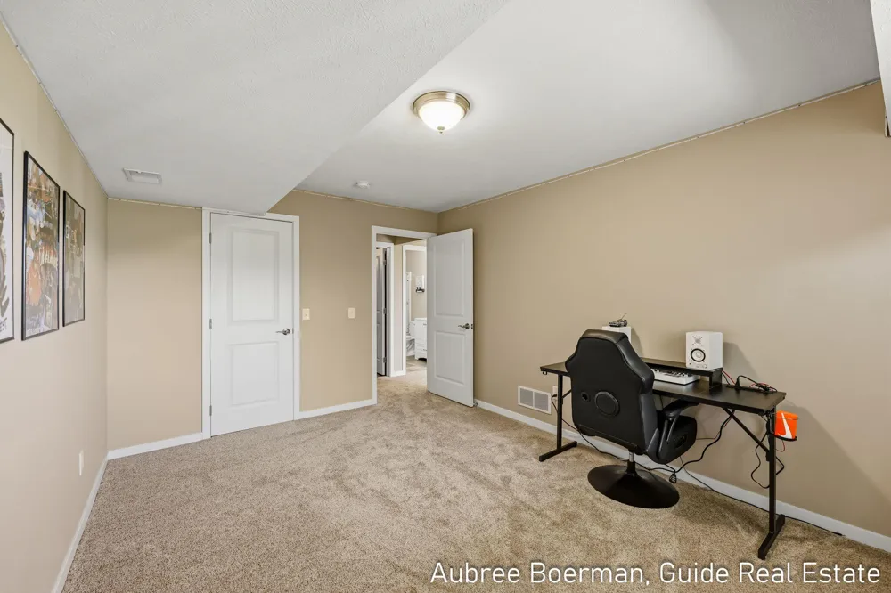 6440 Stoney Creek Court Hudsonville, MI 49426