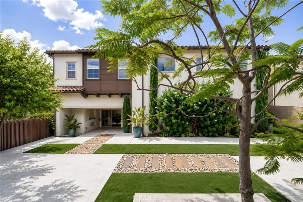 110 Perspective Irvine, CA 92618