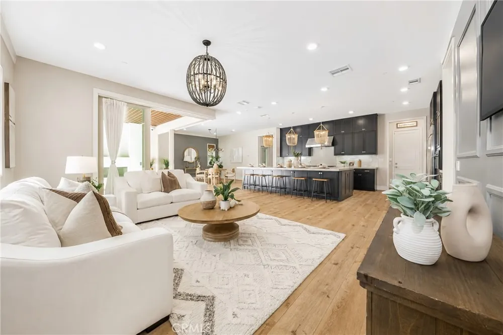 110 Perspective Irvine, CA 92618