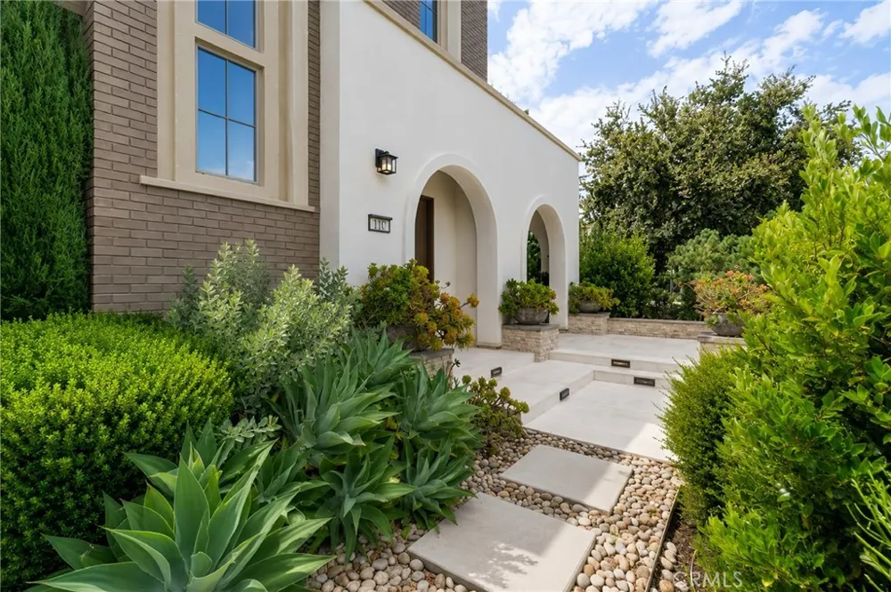110 Perspective Irvine, CA 92618