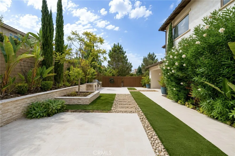 110 Perspective Irvine, CA 92618