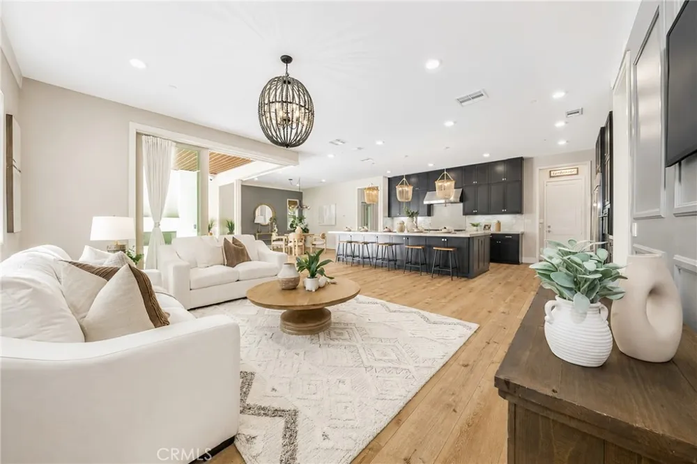 110 Perspective Irvine, CA 92618