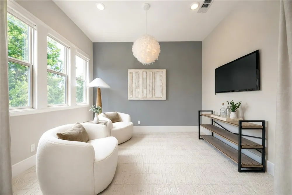 110 Perspective Irvine, CA 92618