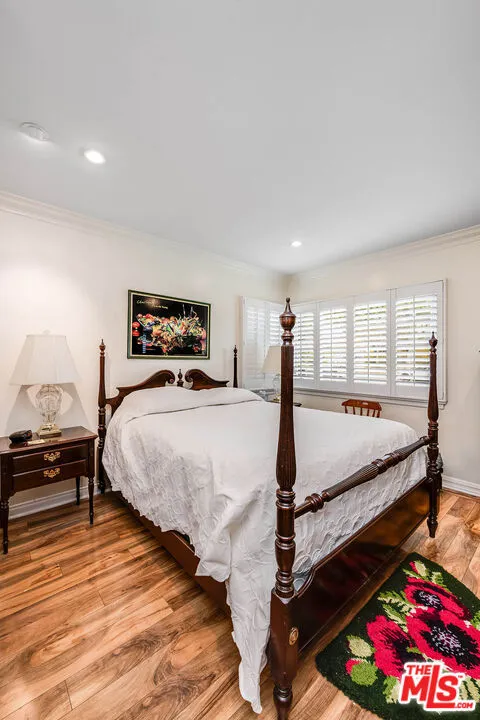 805 Brighton Street Burbank, CA 91506