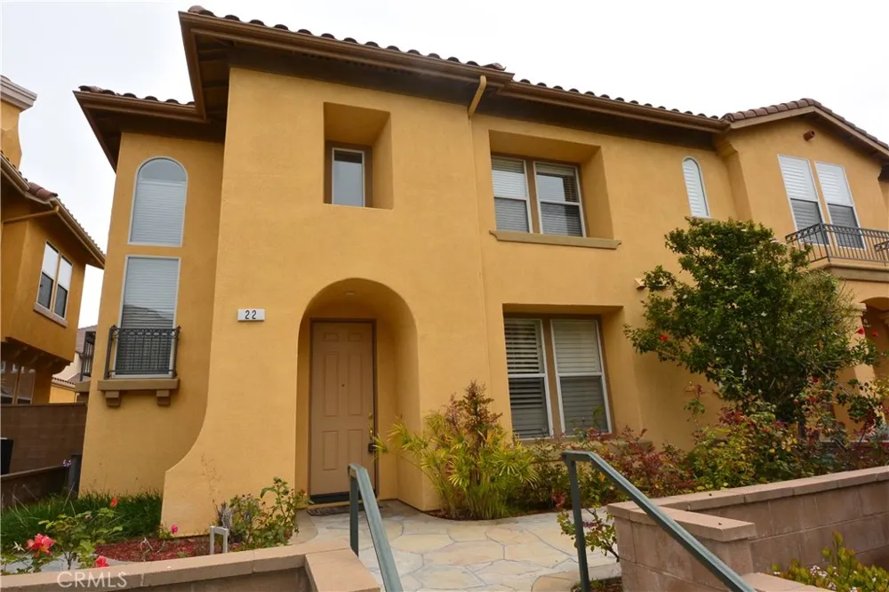 22 Roseville Irvine, CA 92602