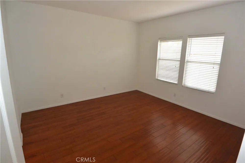 22 Roseville Irvine, CA 92602