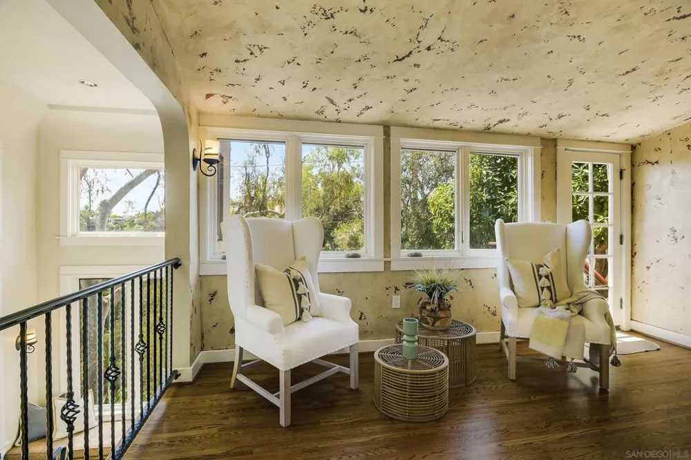 4653 E Talmadge Dr San Diego, CA 92116