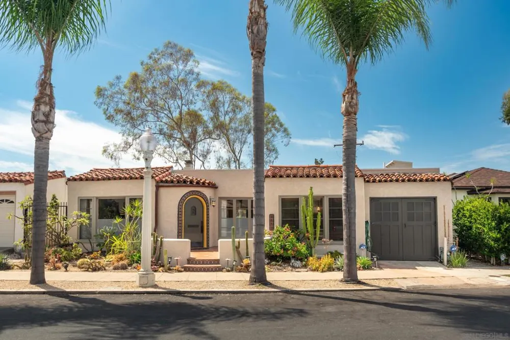 4653 E Talmadge Dr San Diego, CA 92116