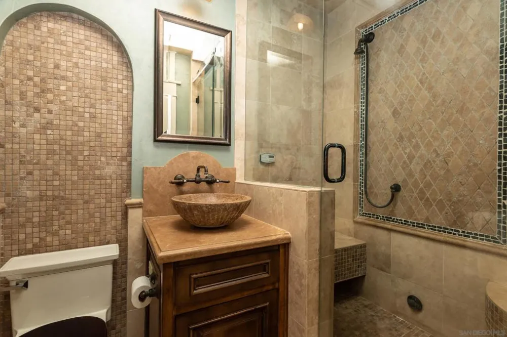 4653 E Talmadge Dr San Diego, CA 92116