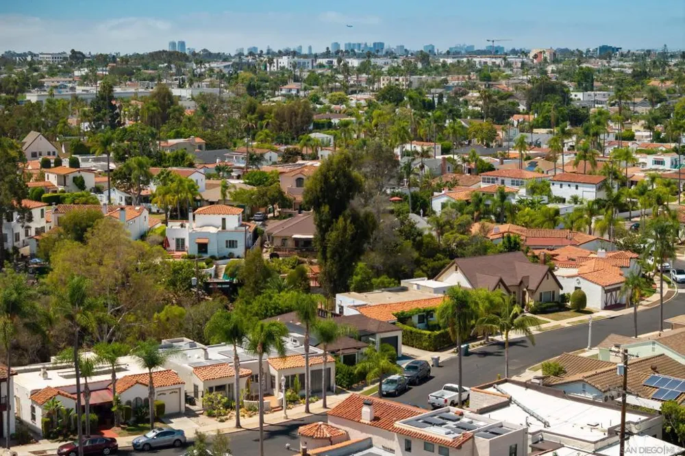 4653 E Talmadge Dr San Diego, CA 92116