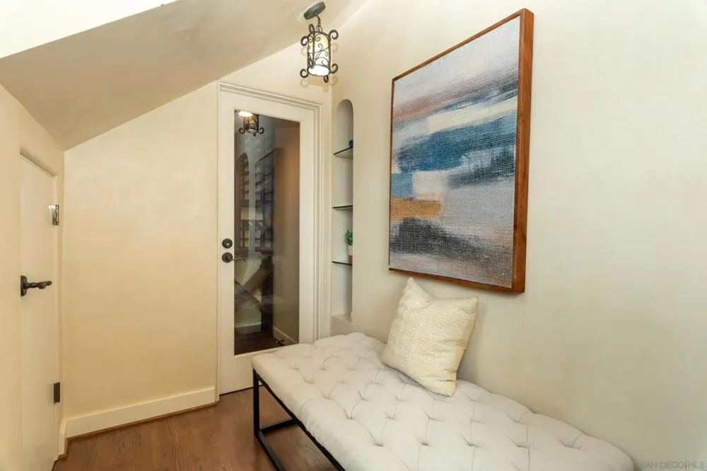 4653 E Talmadge Dr San Diego, CA 92116