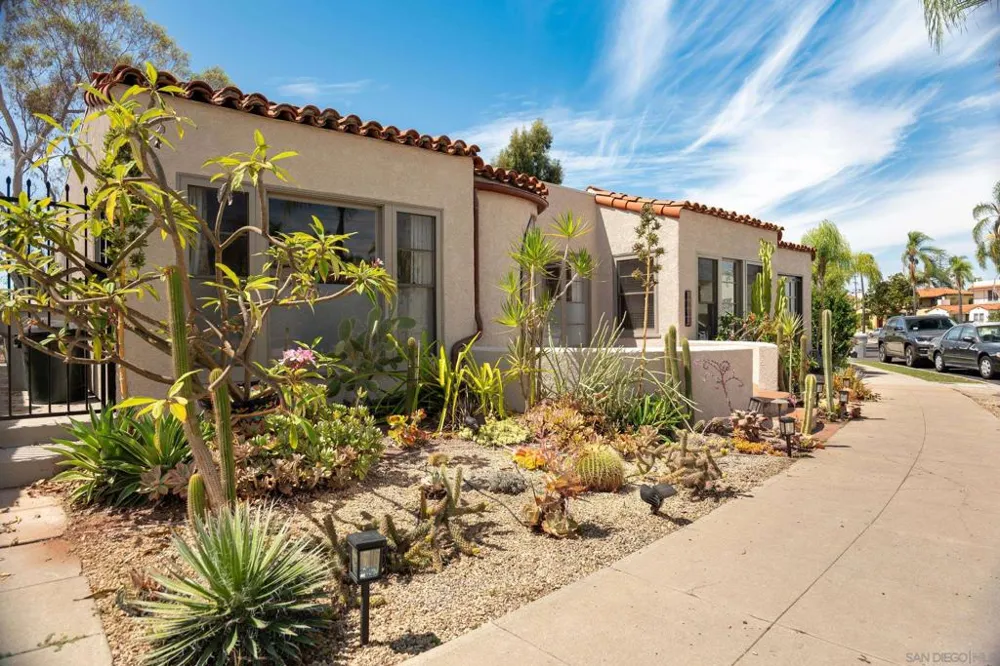 4653 E Talmadge Dr San Diego, CA 92116