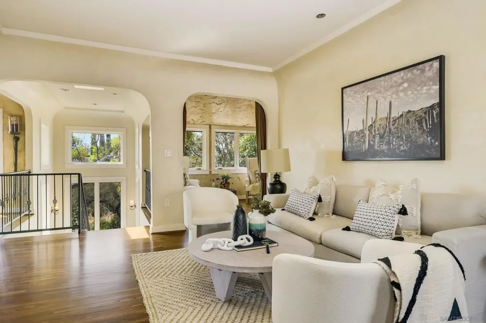 4653 E Talmadge Dr San Diego, CA 92116