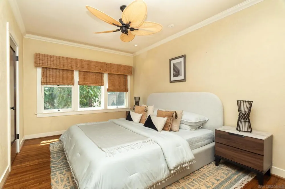 4653 E Talmadge Dr San Diego, CA 92116