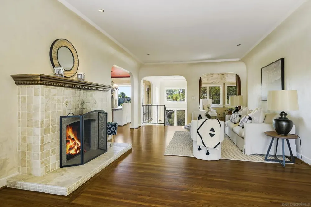 4653 E Talmadge Dr San Diego, CA 92116