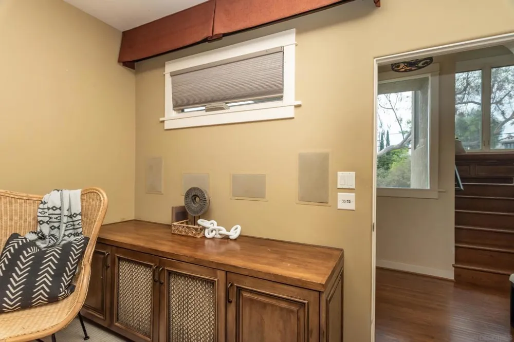 4653 E Talmadge Dr San Diego, CA 92116