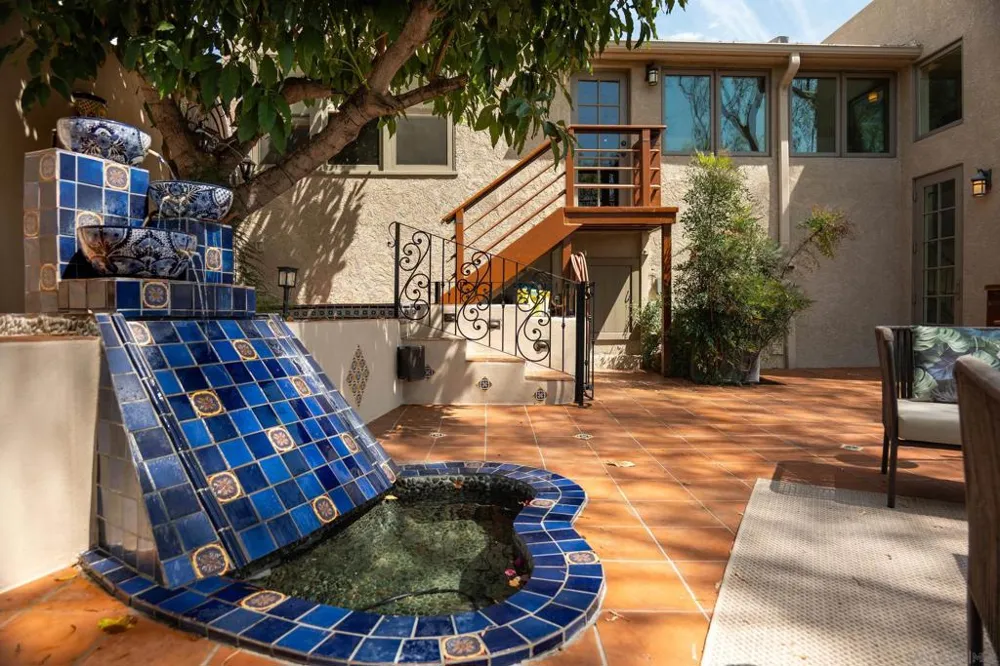 4653 E Talmadge Dr San Diego, CA 92116
