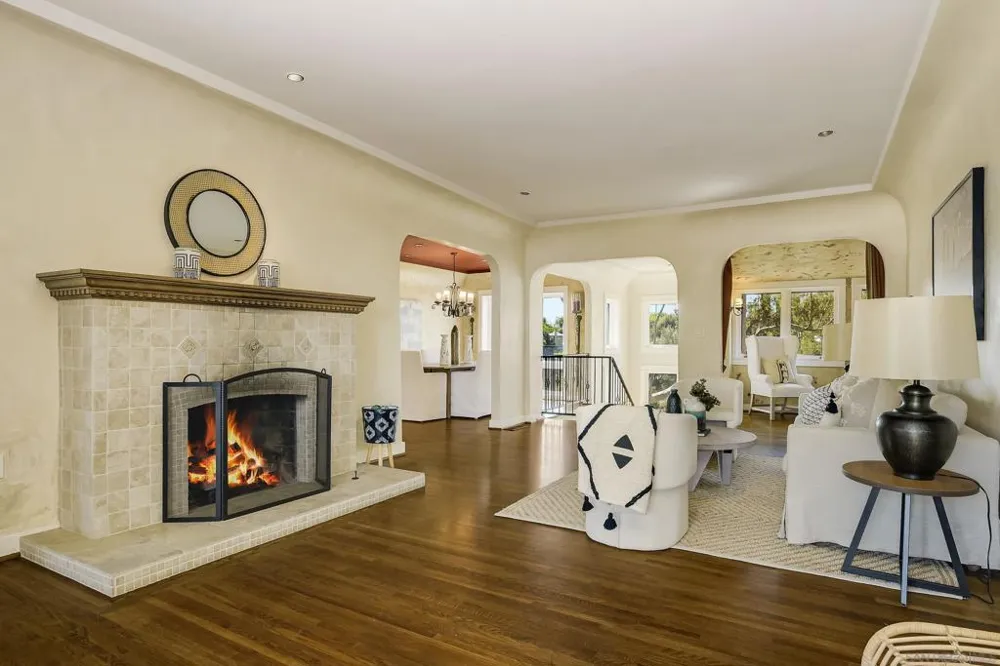 4653 E Talmadge Dr San Diego, CA 92116