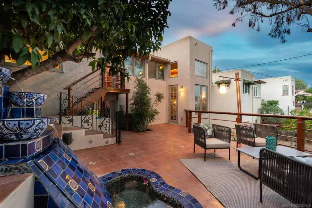 4653 E Talmadge Dr San Diego, CA 92116