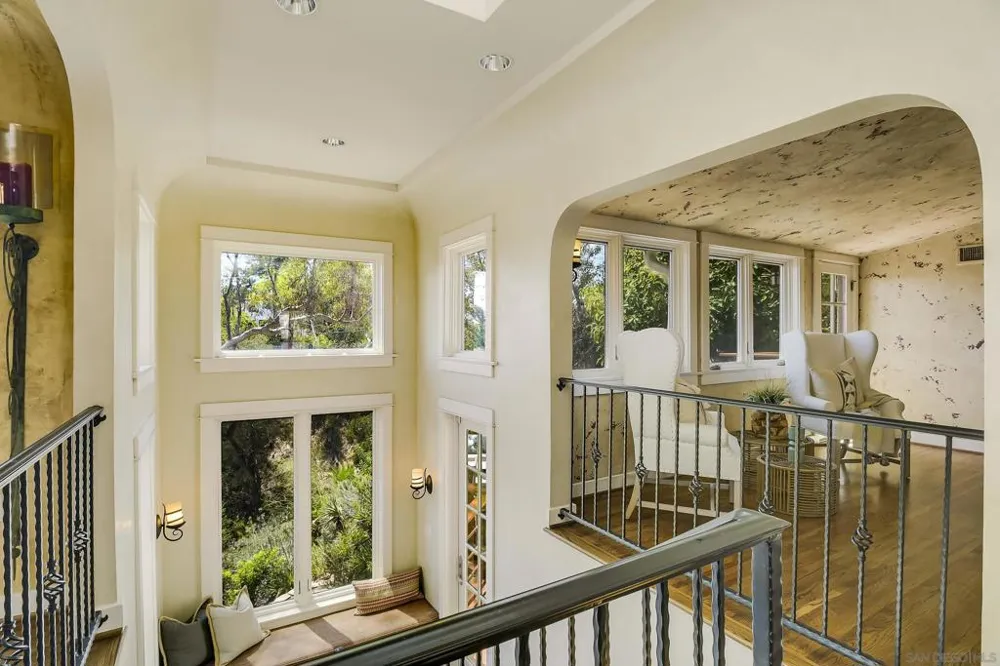 4653 E Talmadge Dr San Diego, CA 92116
