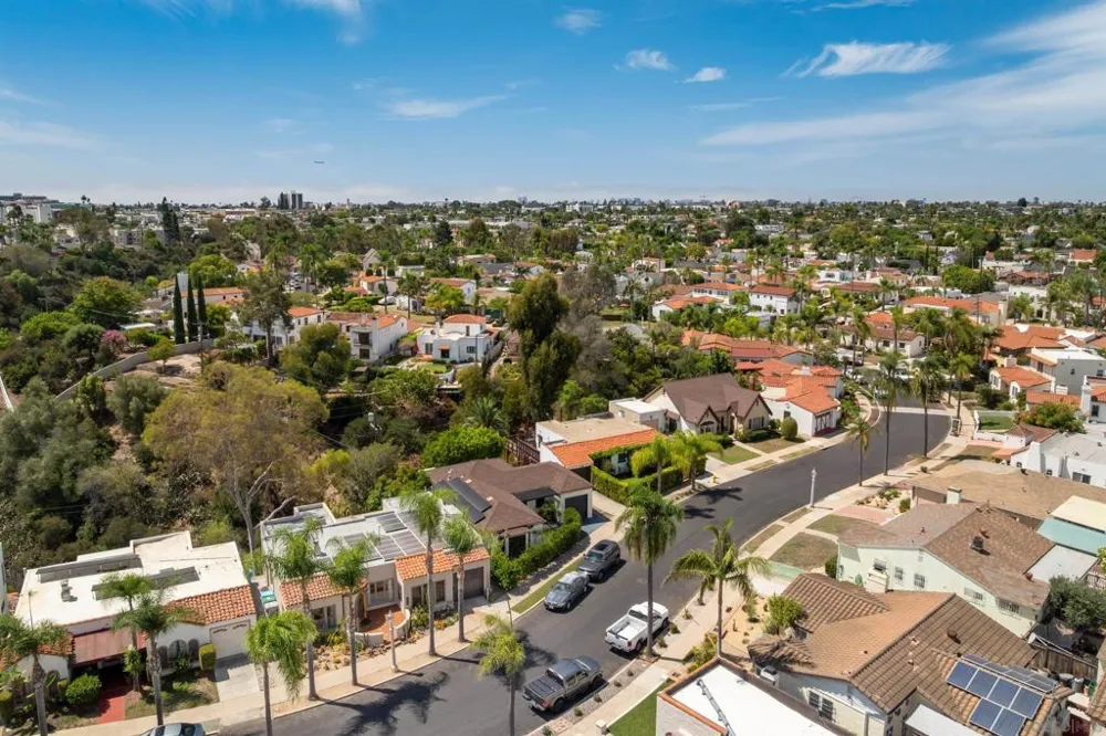 4653 E Talmadge Dr San Diego, CA 92116