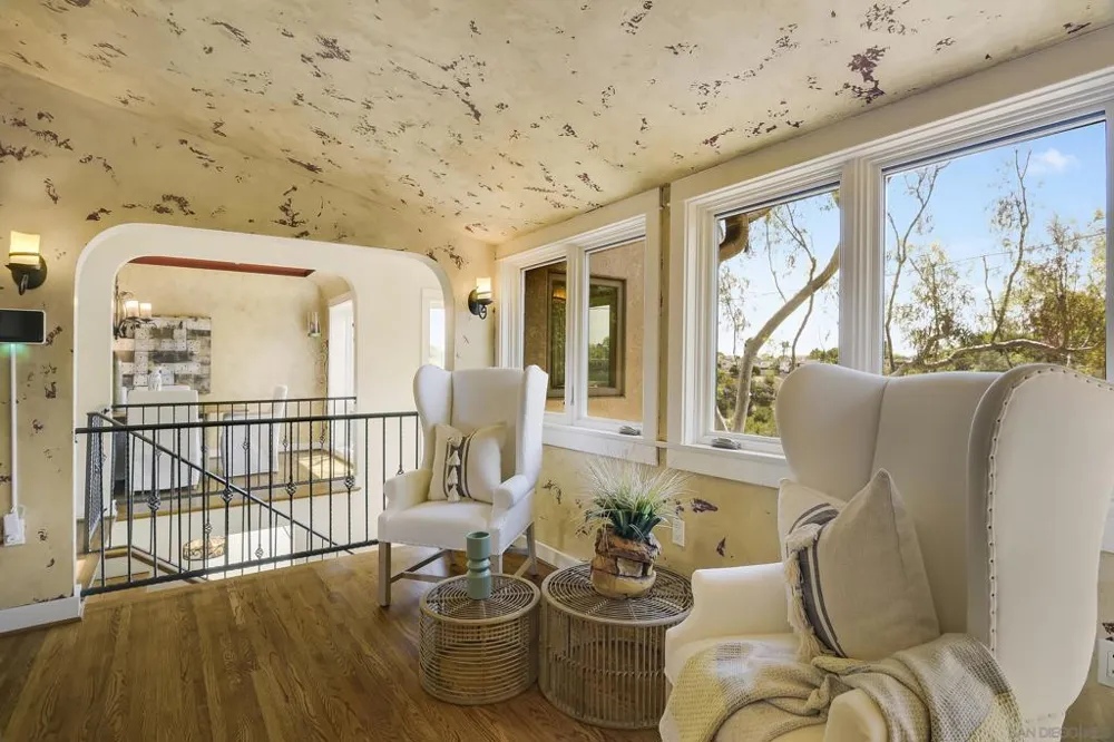 4653 E Talmadge Dr San Diego, CA 92116