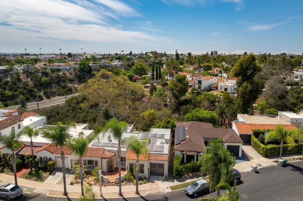 4653 E Talmadge Dr San Diego, CA 92116