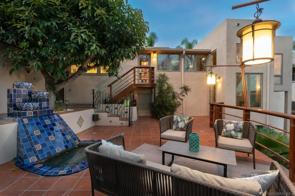 4653 E Talmadge Dr San Diego, CA 92116
