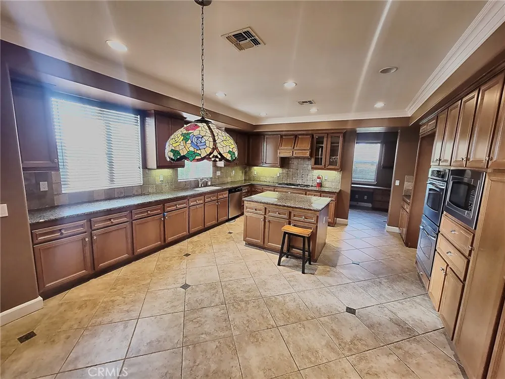 6373 Daylily Court Rancho Cucamonga, CA 91737