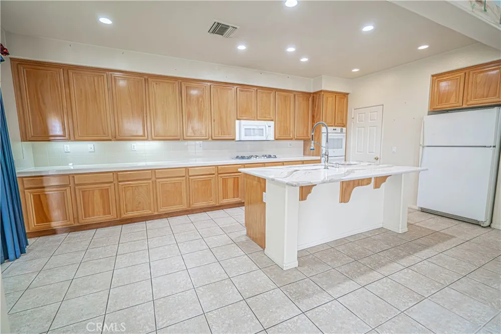 28859 Rock Canyon Saugus, CA 91390