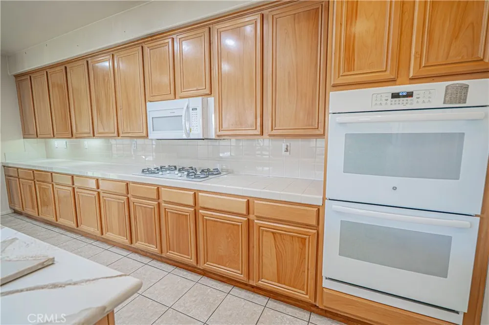 28859 Rock Canyon Saugus, CA 91390