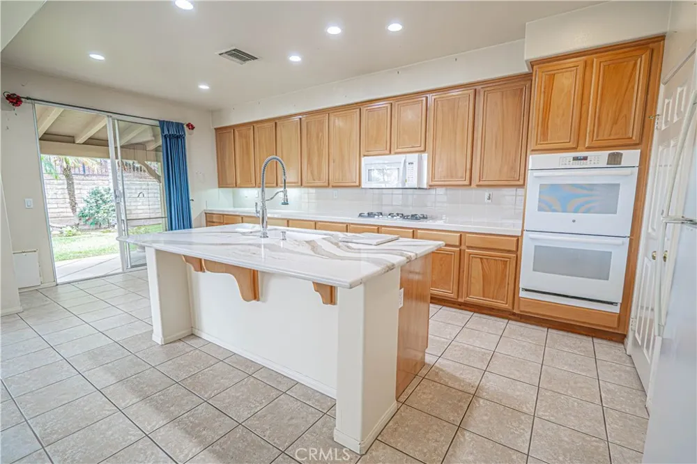 28859 Rock Canyon Saugus, CA 91390