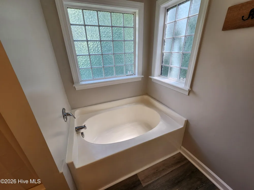 511 Sunset Strip Jacksonville, NC 28540