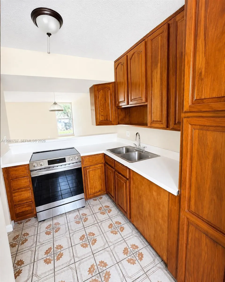 20108 SW 123rd Dr #20108 Miami, FL 33177