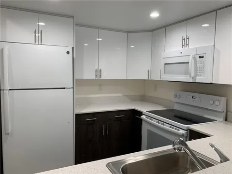 401 NW 34 STREET #93-220