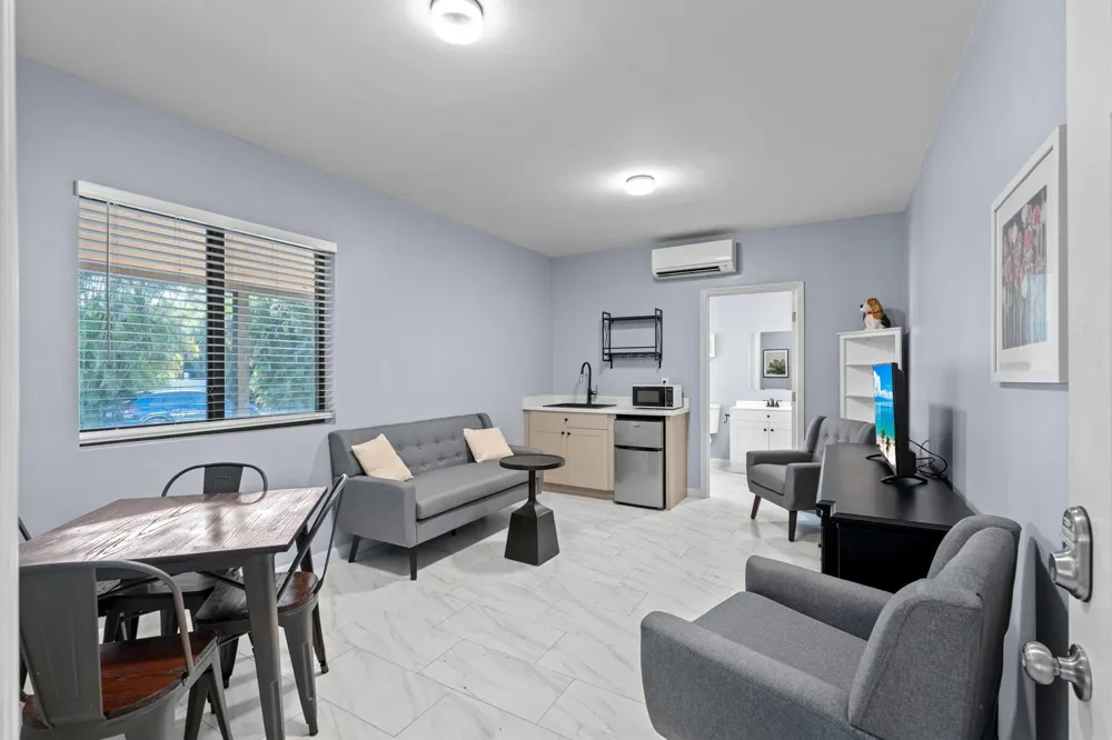 5656 South Shore Boulevard Wellington, FL 33449