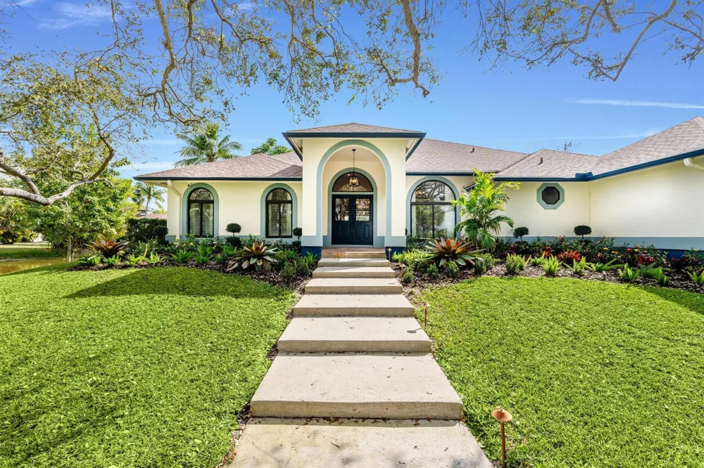 5656 South Shore Boulevard Wellington, FL 33449