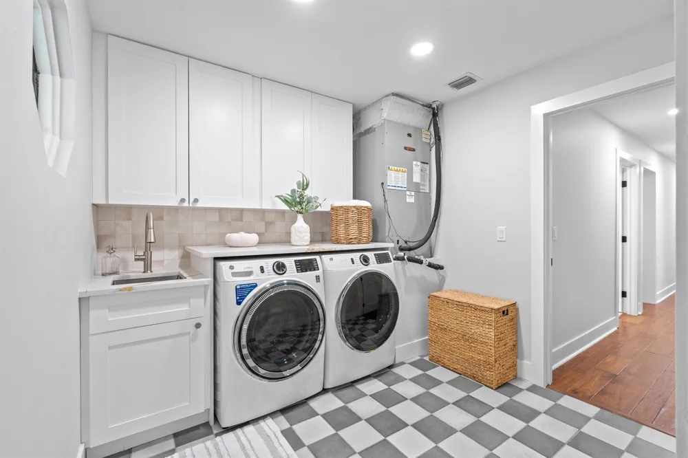 5656 South Shore Boulevard Wellington, FL 33449