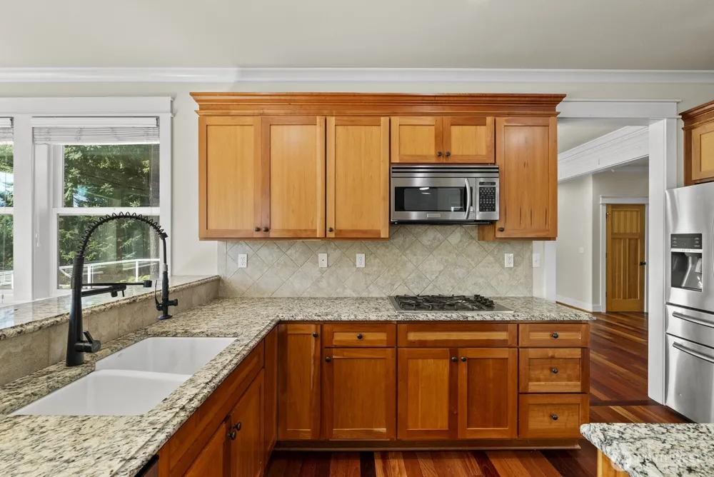 6320 65th Avenue NW Gig Harbor, WA 98335