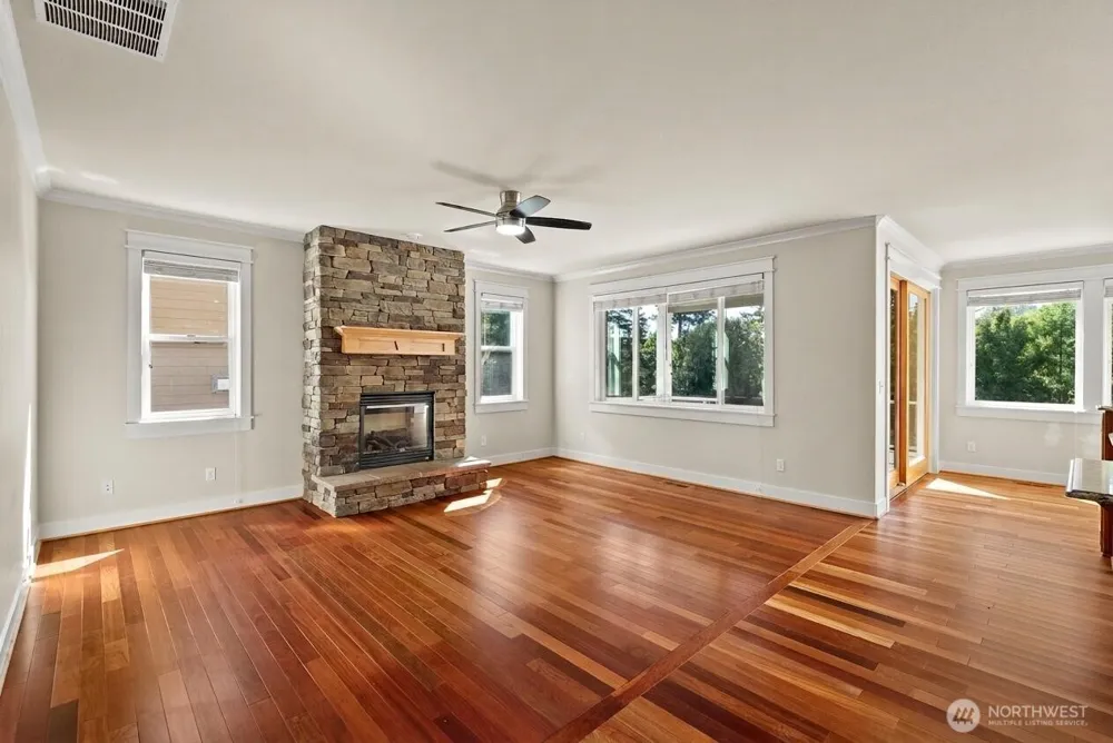 6320 65th Avenue NW Gig Harbor, WA 98335