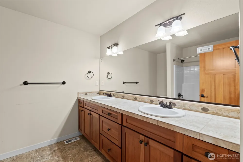 6320 65th Avenue NW Gig Harbor, WA 98335