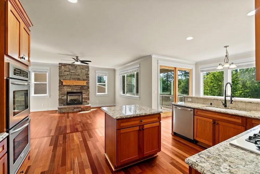 6320 65th Avenue NW Gig Harbor, WA 98335