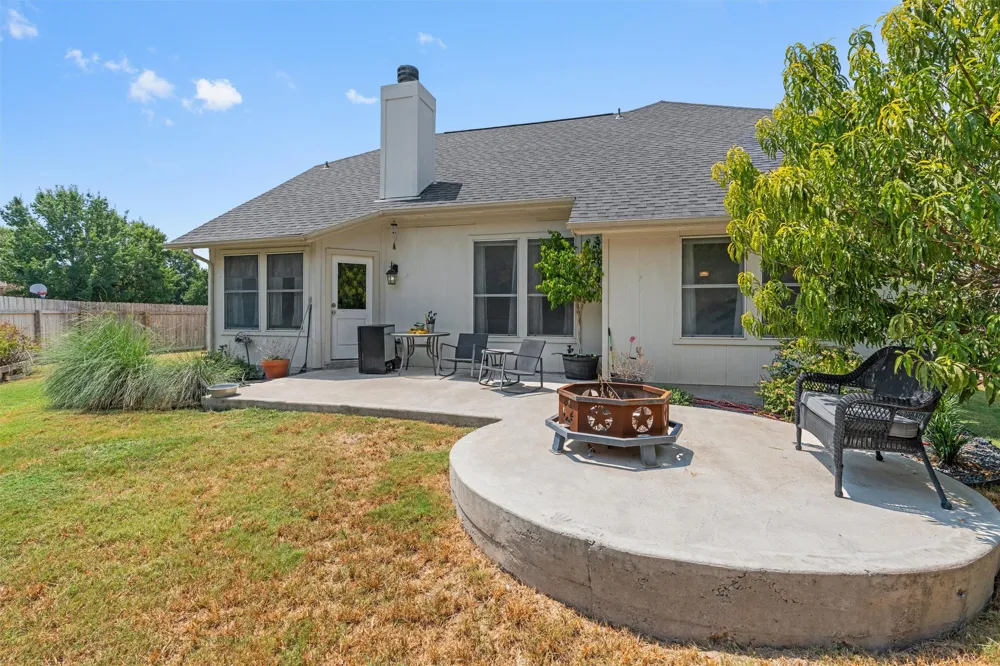 112 Dogwood Drive Georgetown, TX 78626