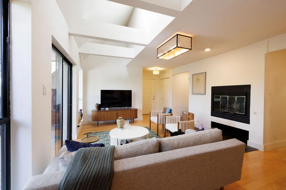 7320 Cave Hollow Austin, TX 78750