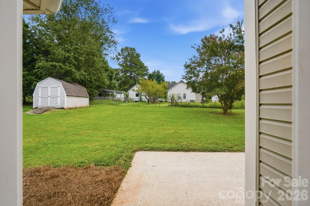 2730 Briar Trail Court Matthews, NC 28104