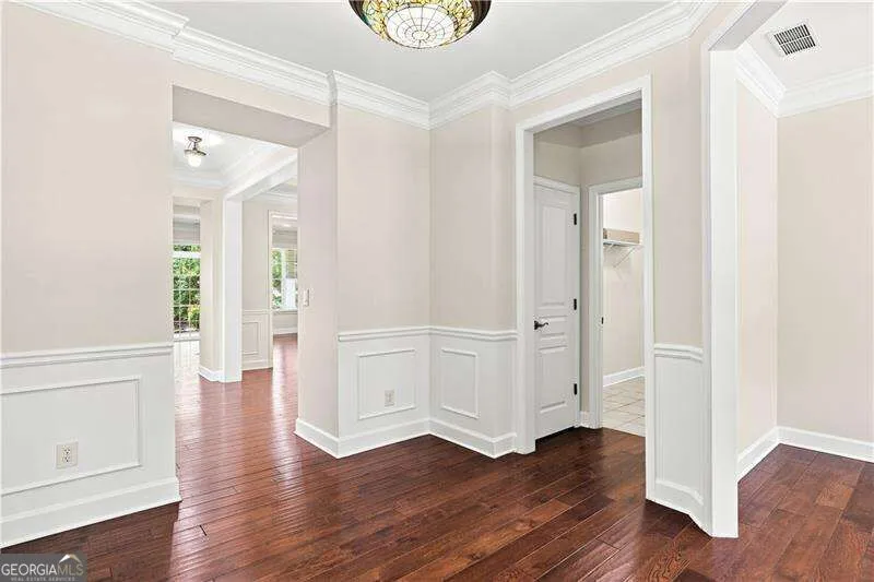 637 Laurel XING Canton, GA 30114