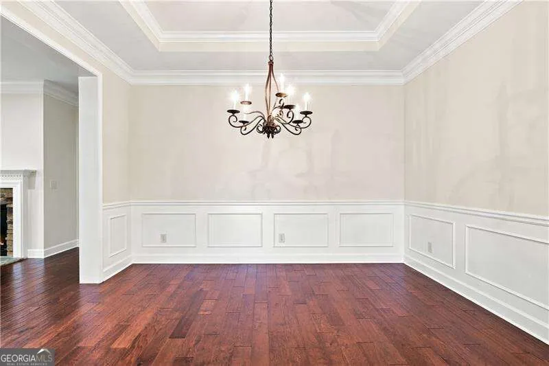 637 Laurel XING Canton, GA 30114